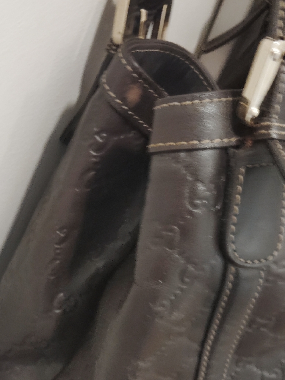 Pre-Loved Gucci Brown Leather Shoulder Bag with Green-Red Web and Gold Hardware - Picture 6 of 12